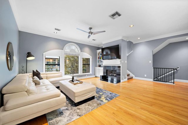 1962 Indiana Street, Houston, TX 77019
