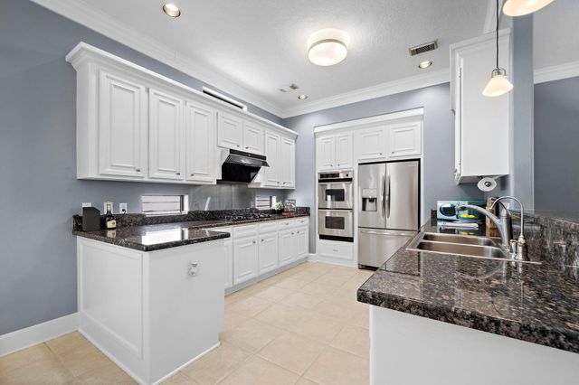 1962 Indiana Street, Houston, TX 77019