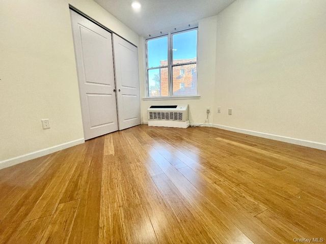 55 S Middle Neck Road 4 C, Great Neck, NY 11021