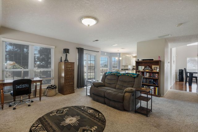 4701 Summerlin Road NW, Albuquerque, NM 87114