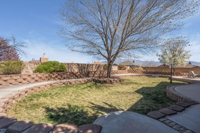 4701 Summerlin Road NW, Albuquerque, NM 87114