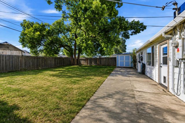 5420 Priscilla Ln, Sacramento, CA 95820