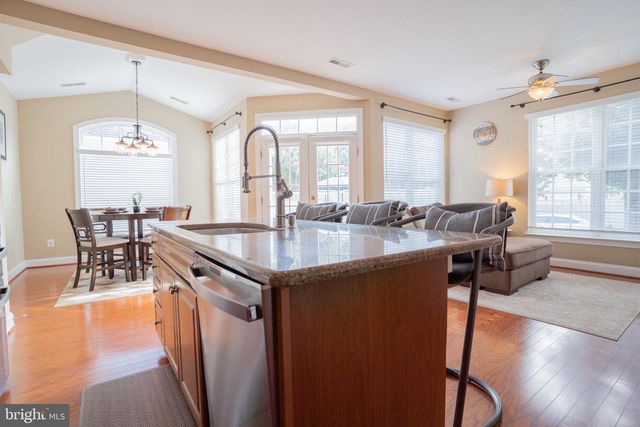 42520 LEGACY PARK DR, Brambleton, VA 20148
