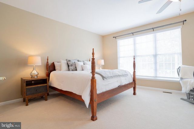 42520 LEGACY PARK DR, Brambleton, VA 20148