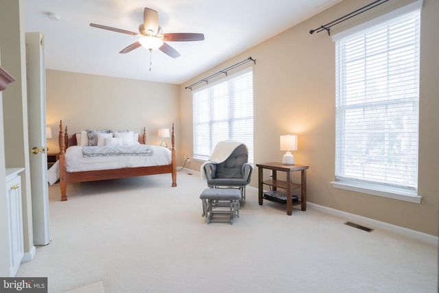 42520 LEGACY PARK DR, Brambleton, VA 20148