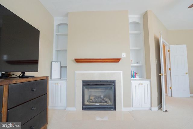 42520 LEGACY PARK DR, Brambleton, VA 20148