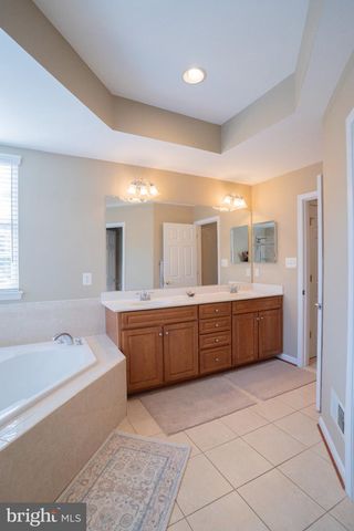 42520 LEGACY PARK DR, Brambleton, VA 20148
