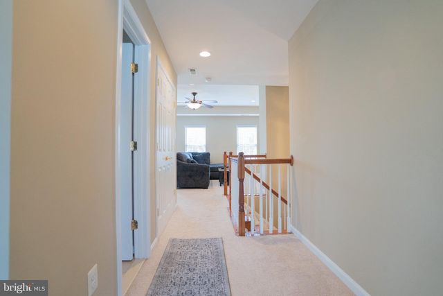 42520 LEGACY PARK DR, Brambleton, VA 20148