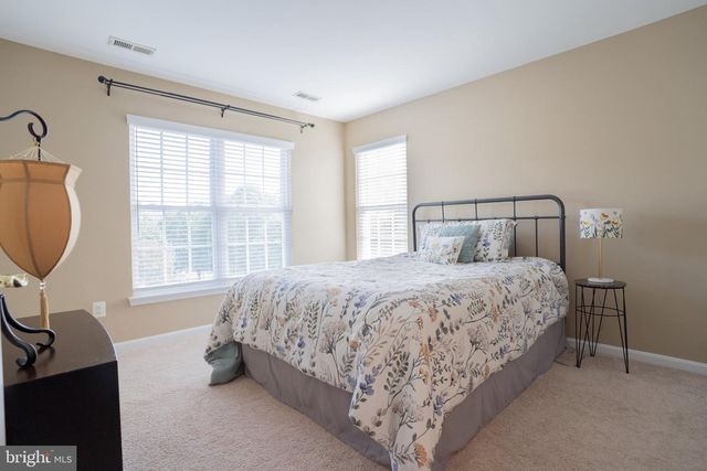 42520 LEGACY PARK DR, Brambleton, VA 20148