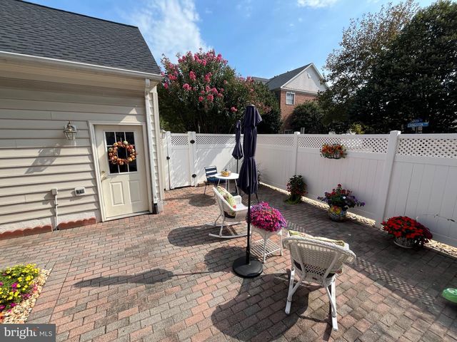 42520 LEGACY PARK DR, Brambleton, VA 20148