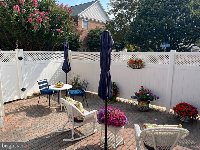 42520 LEGACY PARK DR, Brambleton, VA 20148