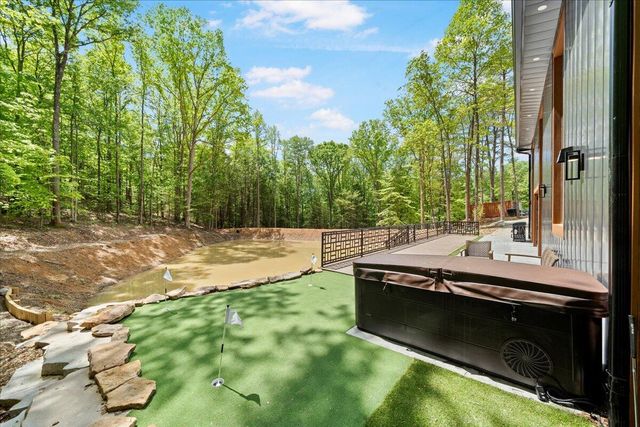33 Jubilee Way, Zoe, KY 41397