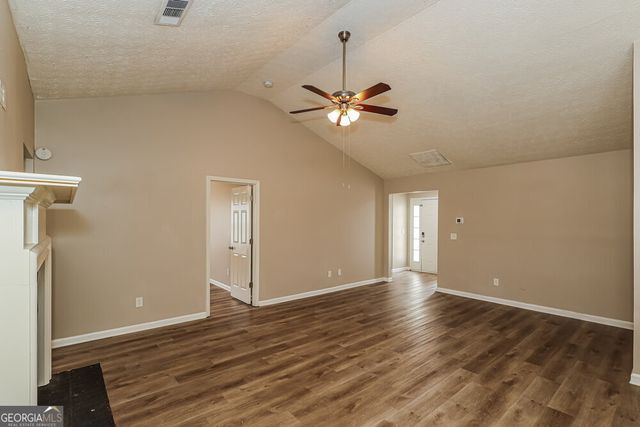 1825 Courtyard Lane, Mcdonough, GA 30252