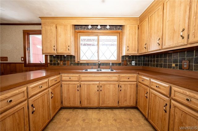 80 Rowley Road, Cheektowaga, NY 14227