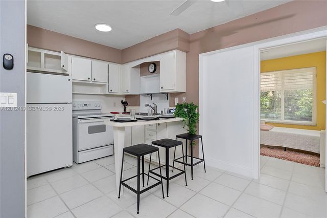 1817 NW 60th Ave G, Sunrise, FL 33313