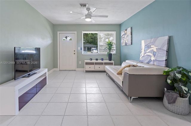 1817 NW 60th Ave G, Sunrise, FL 33313