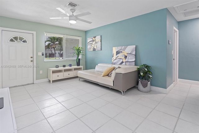 1817 NW 60th Ave G, Sunrise, FL 33313