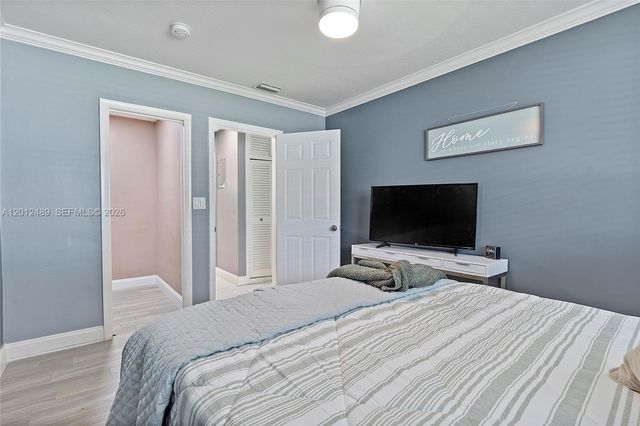 1817 NW 60th Ave G, Sunrise, FL 33313