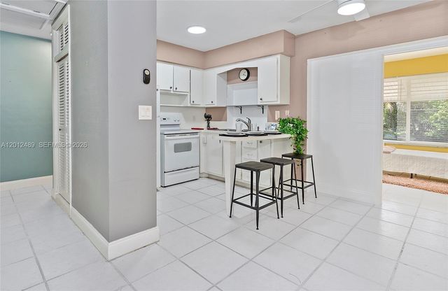 1817 NW 60th Ave G, Sunrise, FL 33313