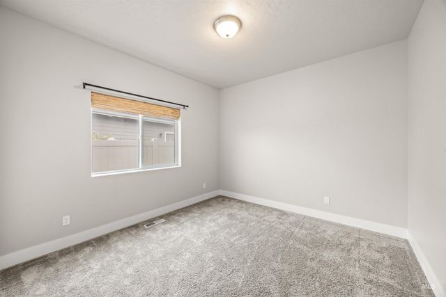 1005 E Trophy St, Kuna, ID 83634