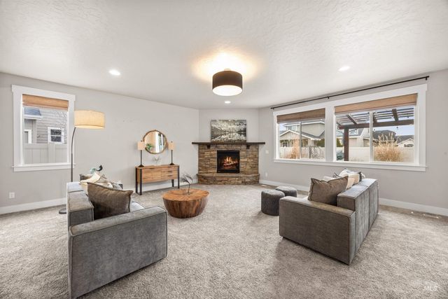 1005 E Trophy St, Kuna, ID 83634