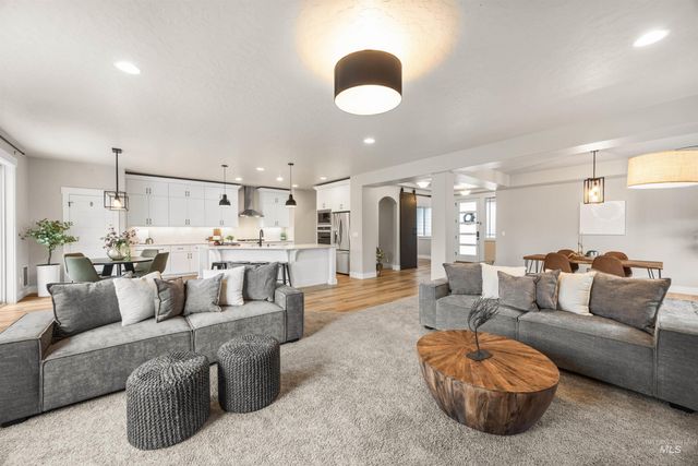 1005 E Trophy St, Kuna, ID 83634