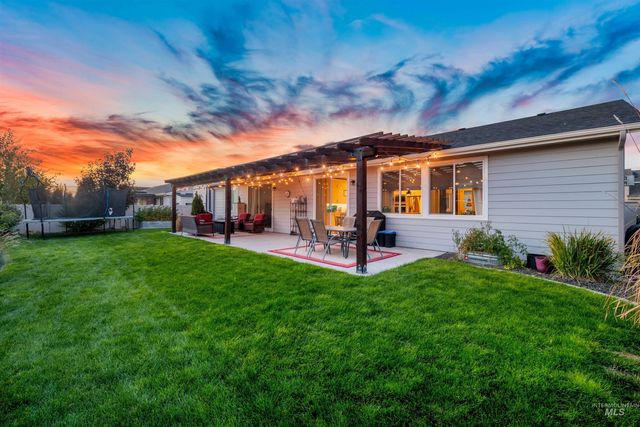 1005 E Trophy St, Kuna, ID 83634