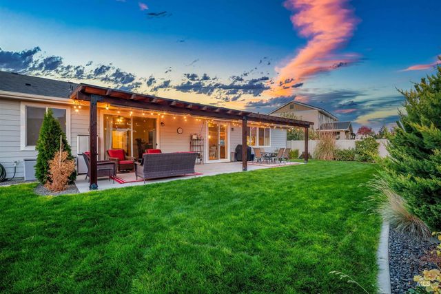 1005 E Trophy St, Kuna, ID 83634