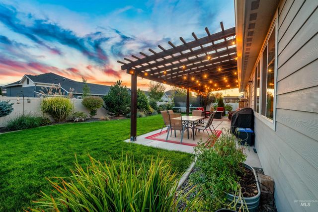 1005 E Trophy St, Kuna, ID 83634