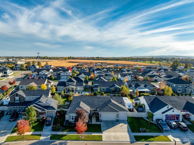 1005 E Trophy St, Kuna, ID 83634