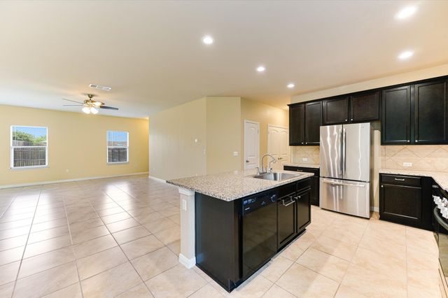 534 Purple Martin Ave, Kyle, TX 78640