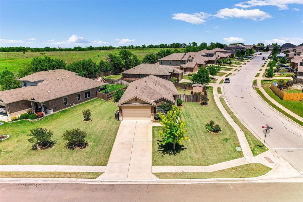 534 Purple Martin Ave, Kyle, TX 78640