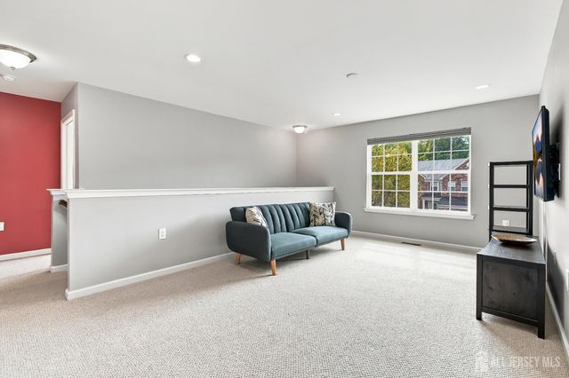 31 Saratoga Lane, Monroe, NJ 08831