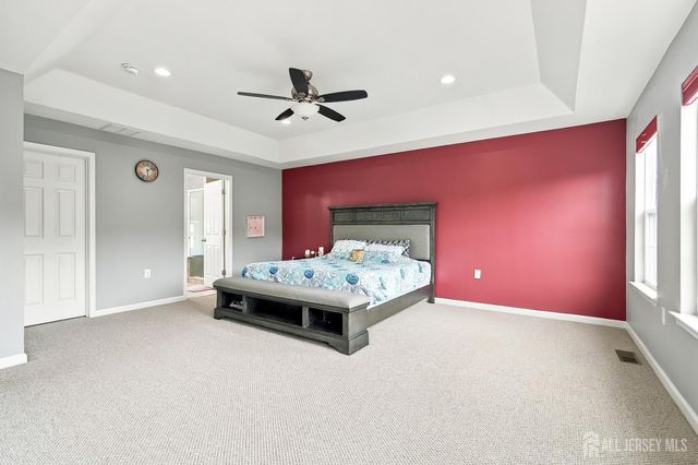 31 Saratoga Lane, Monroe, NJ 08831
