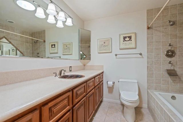 425 E Dougherty Street, Fallbrook, CA 92028