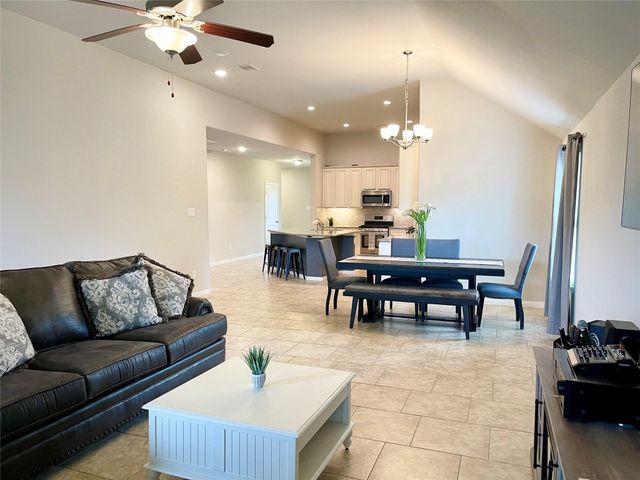 14207 Irvine Ranch Trail, Conroe, TX 77384