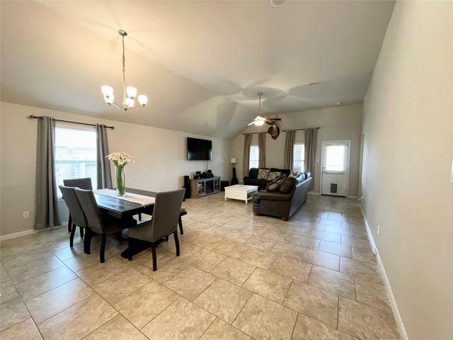 14207 Irvine Ranch Trail, Conroe, TX 77384