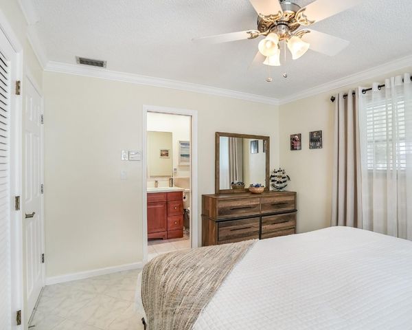 4706 NW 47th Terrace, Tamarac, FL 33319