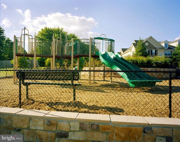 204 BLUEBERRY COURT, Perkasie, PA 18944