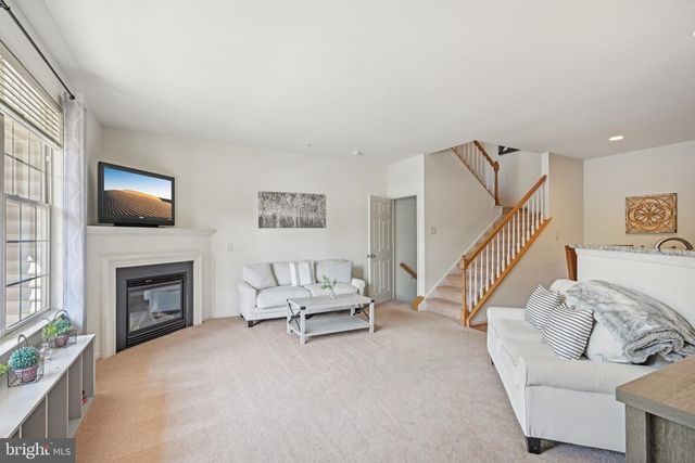 204 BLUEBERRY COURT, Perkasie, PA 18944