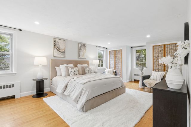 17 Woodhaven Rd, Newton, MA 02468