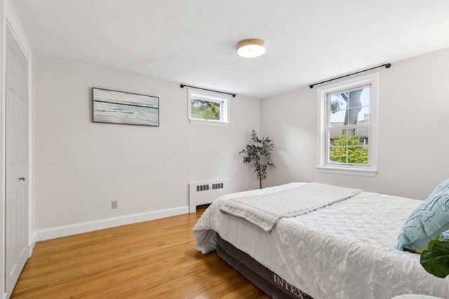 17 Woodhaven Rd, Newton, MA 02468