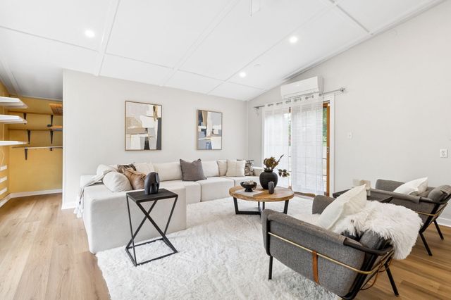 17 Woodhaven Rd, Newton, MA 02468