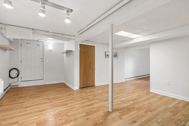 17 Woodhaven Rd, Newton, MA 02468