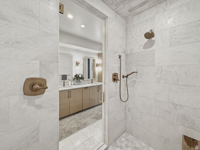 491 S CYNTHIA WAY, North Salt Lake, UT 84054