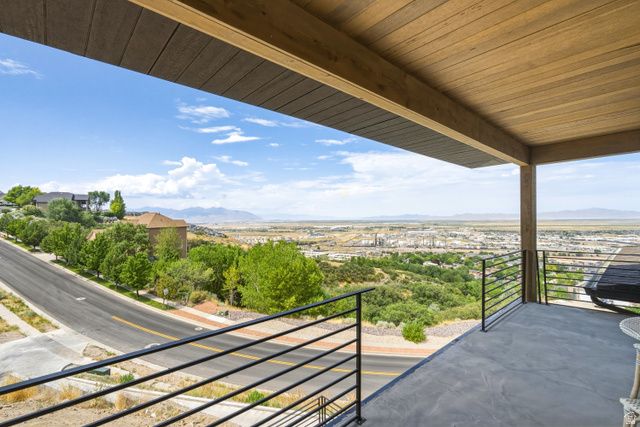 491 S CYNTHIA WAY, North Salt Lake, UT 84054
