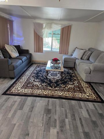 95 Diana Way, Antioch, CA 94509