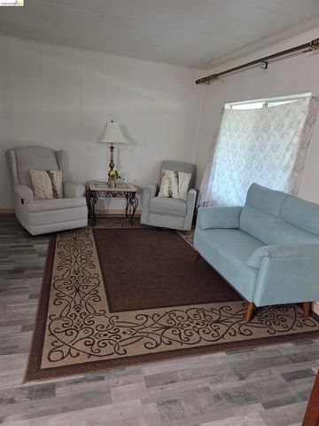 95 Diana Way, Antioch, CA 94509