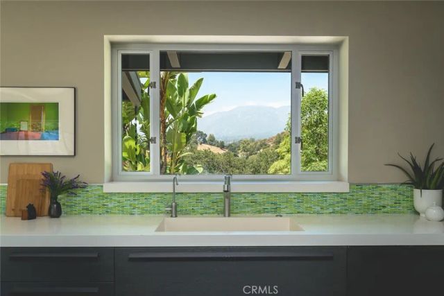 2770 Mira Vista Drive, Glendale, CA 91208