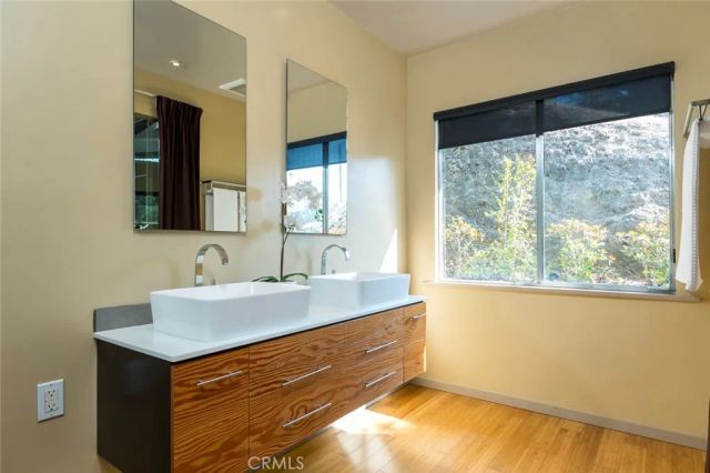 2770 Mira Vista Drive, Glendale, CA 91208